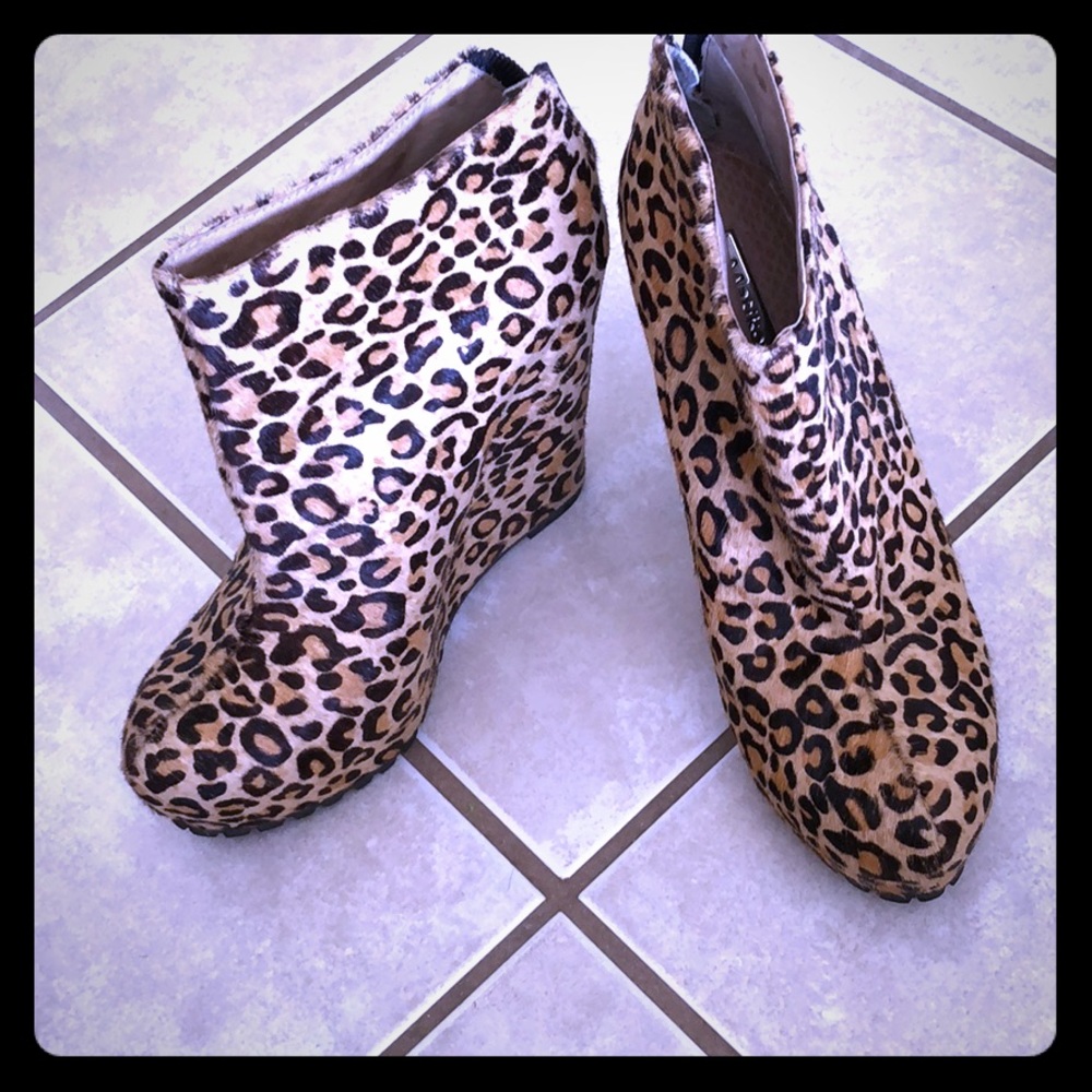 Funky Matiko animal print pony hair booties!